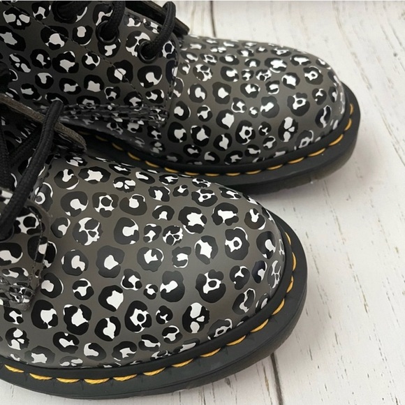 Dr. Martens 1460 Smooth Leather Leopard Boot Women’s Size 7 NWOB - Picture 13 of 16